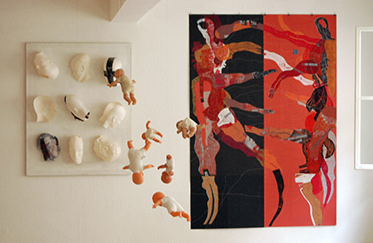 Atelier Instalation mit Puppen